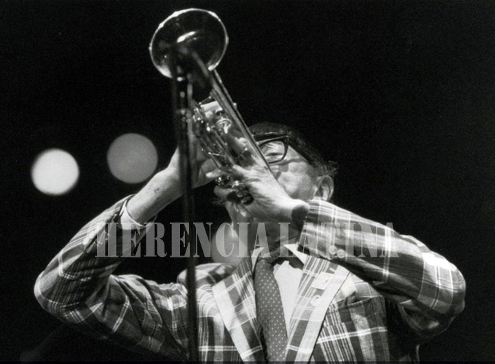 Foto. Doc Cheatham actuando en el Festival de Jazz Lionel Hampton, Moscú, Idaho, 1989