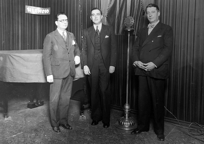 Ralph Pérez (centro), alrededor de 1940. Cortesía de Gerry Glass.